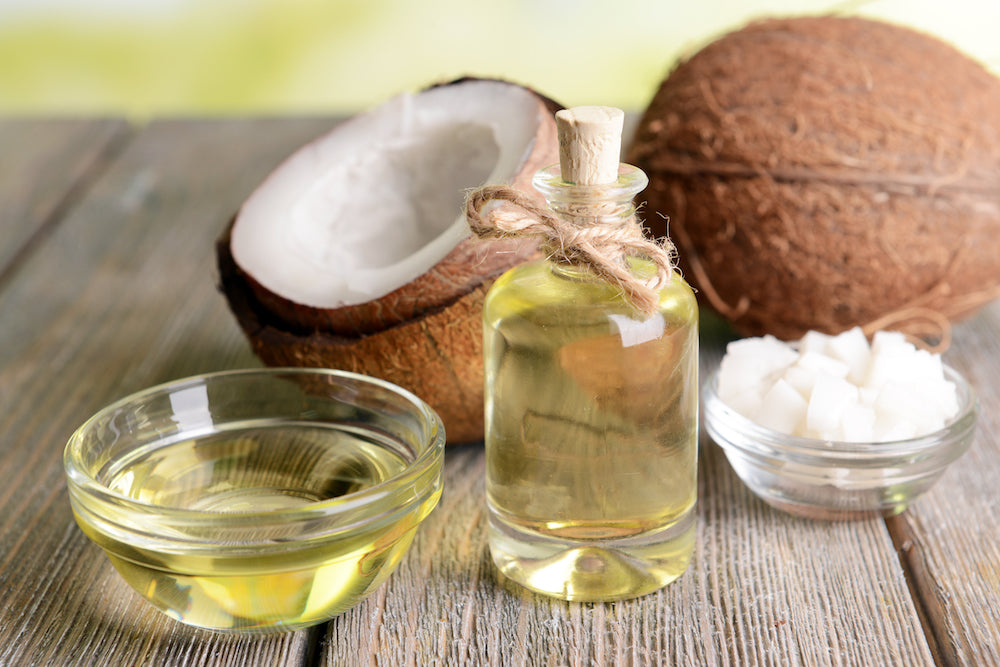 ¿Por qué el aceite de coco es bueno para los dientes?